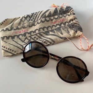 Free people round sunglasses